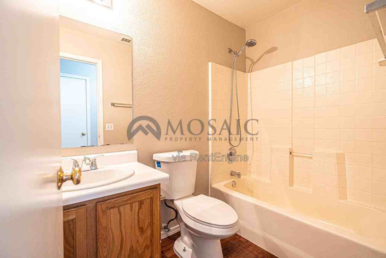 1158 E Silversmith Trl - Photo 6 of 22