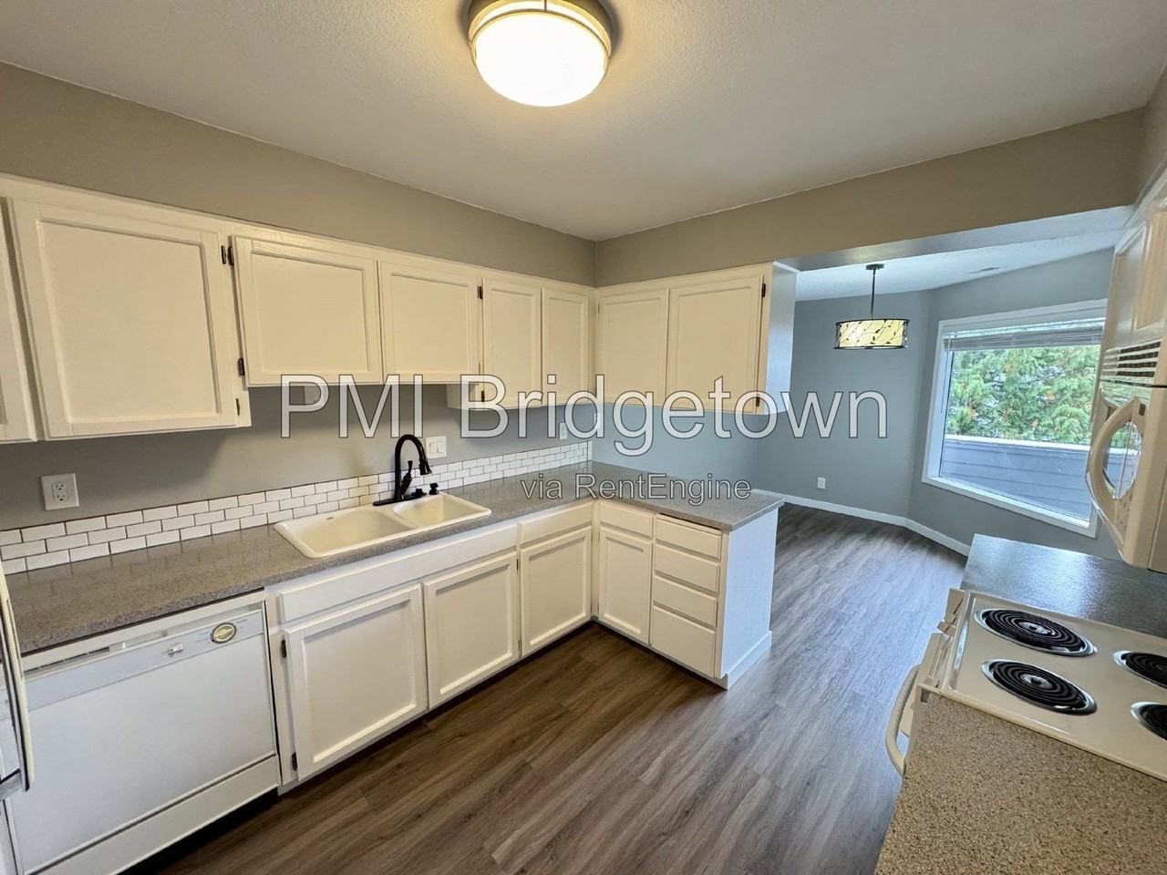 14575 Sw Walker Rd #B12 - Photo 5 of 21