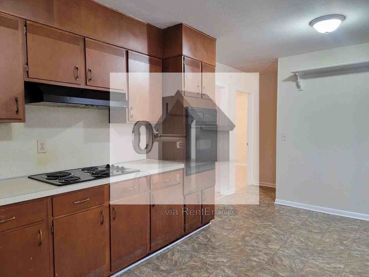 917 N 70th Ave - Photo 5 of 22