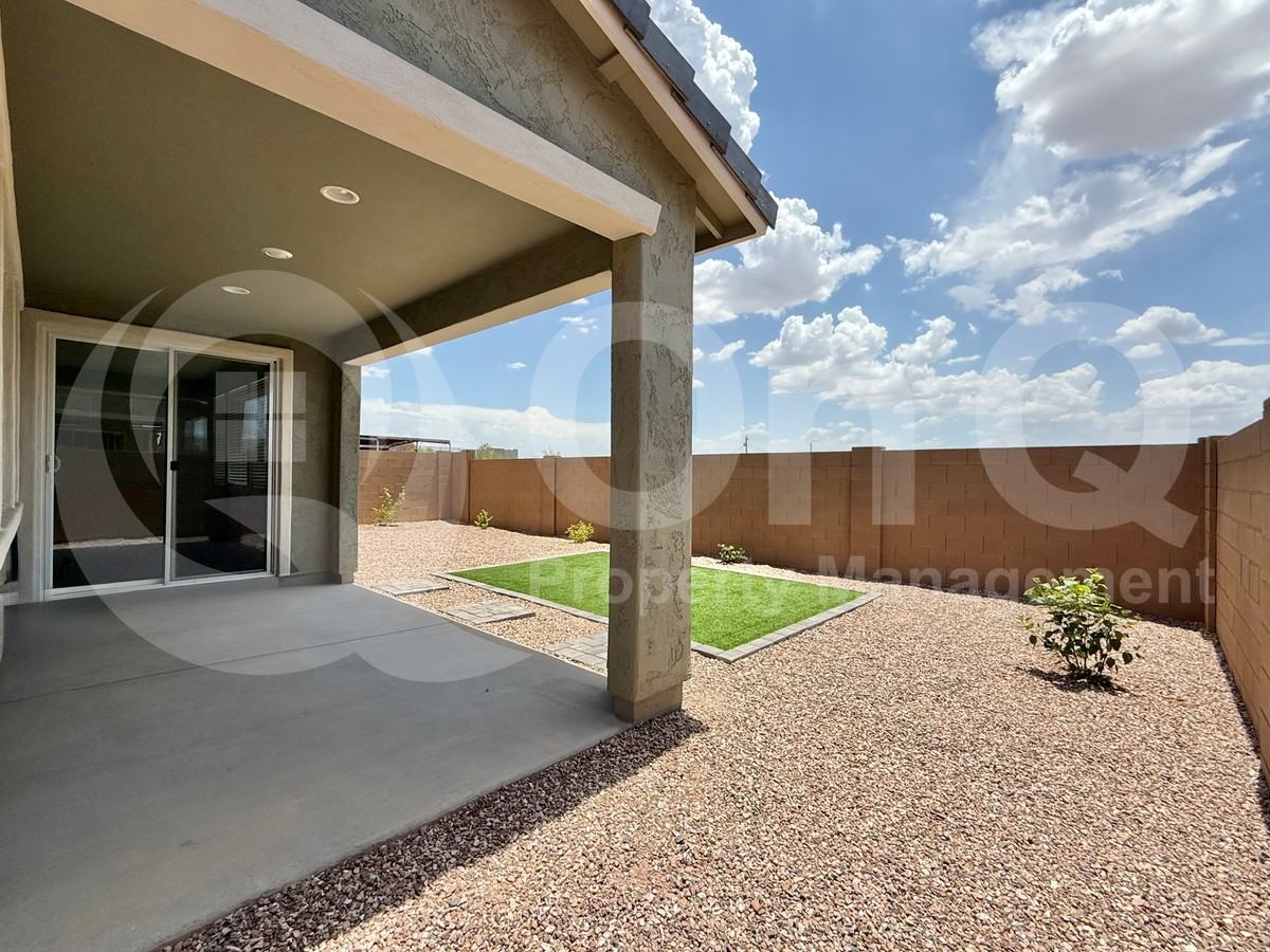8239 E Petunia Ave - Photo 7 of 35