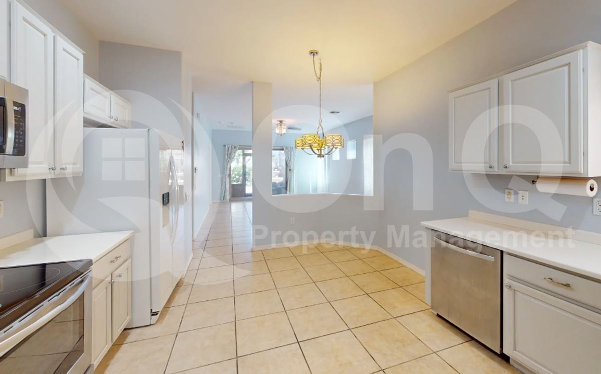 252 W Calle Media Luz - Photo 3 of 18