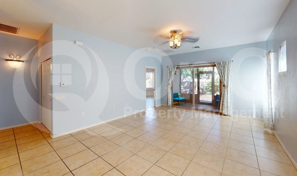 252 W Calle Media Luz - Photo 5 of 18