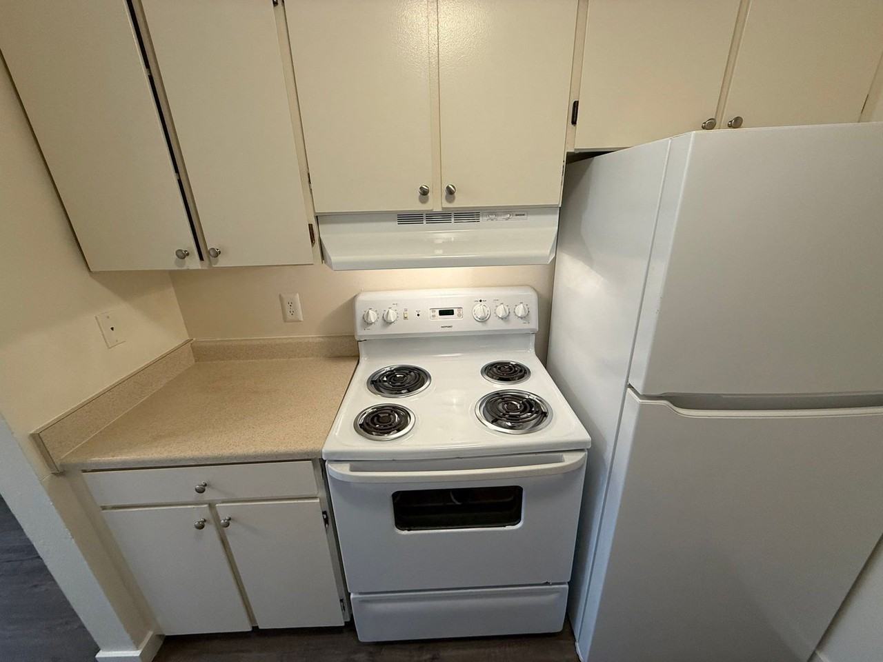 421 Senate St Nw - Photo 6 of 23