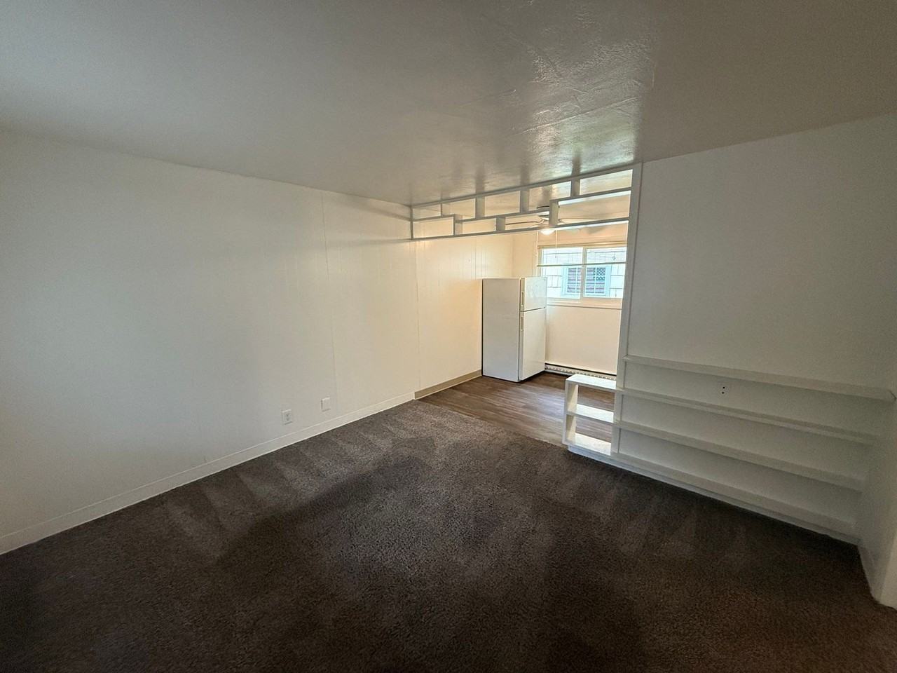 233 Kearney St S - Photo 2 of 10