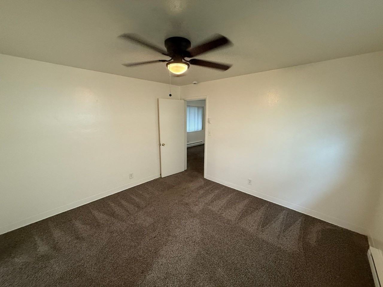 233 Kearney St S - Photo 6 of 10