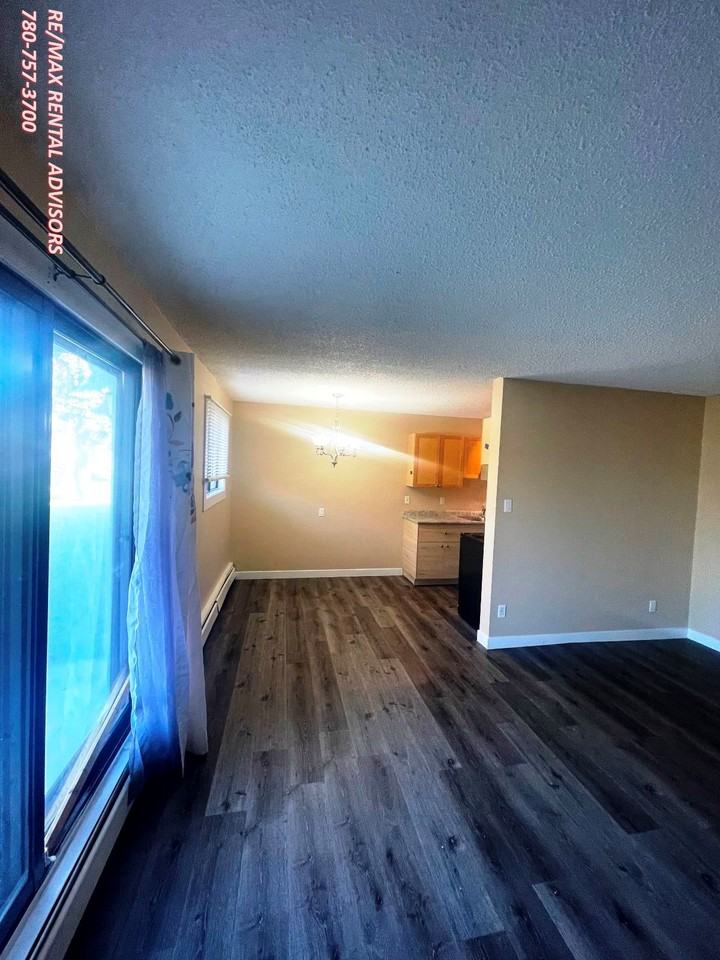 #105 10917 109 Street Northwest - Photo 7 of 20