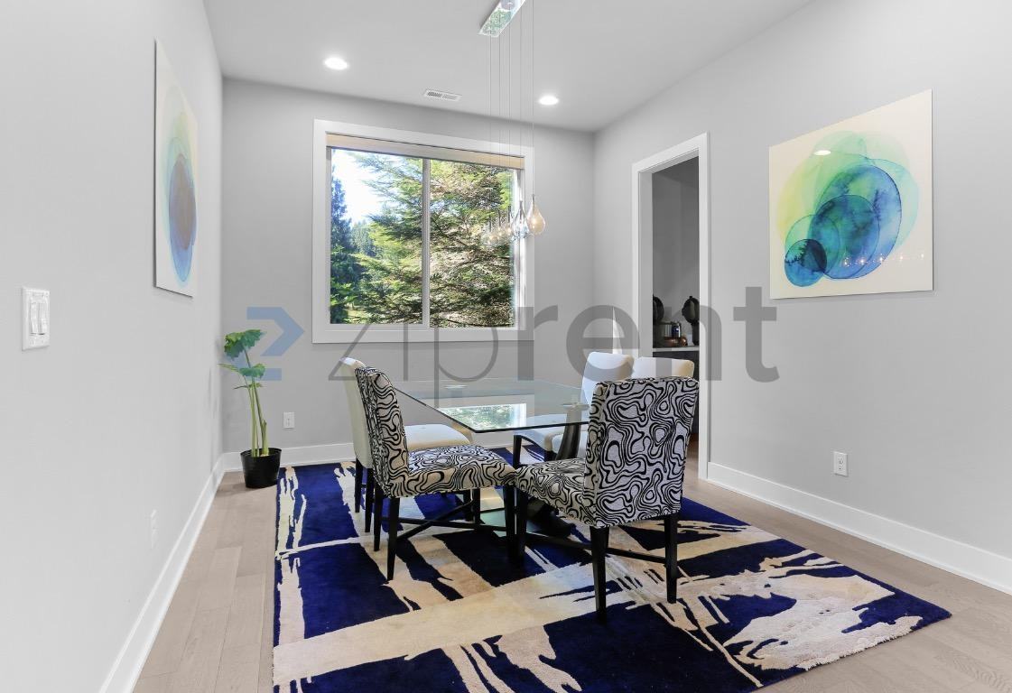 24369 Ne 24th St - Photo 4 of 30