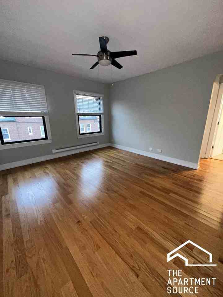 545 Chestnut St #301 - Photo 4 of 22