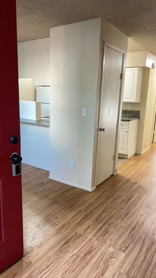461 Se Lilly Ave Apt B - Photo 3 of 13