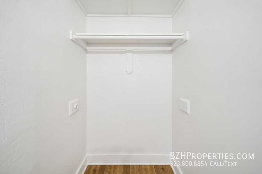 1267 Vin Scully Ave Property - Photo 7 of 18