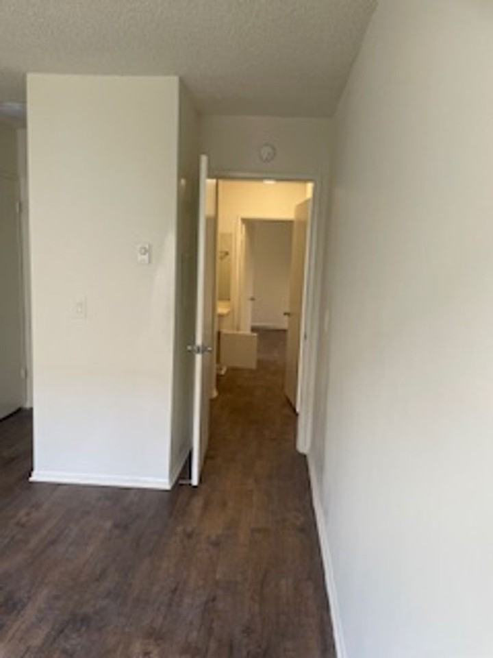 220 Bay St. - Photo 6 of 11
