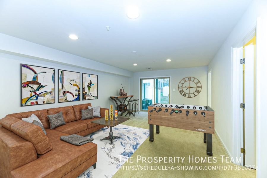 2744 Fredericksburg Rd - Photo 3 of 45