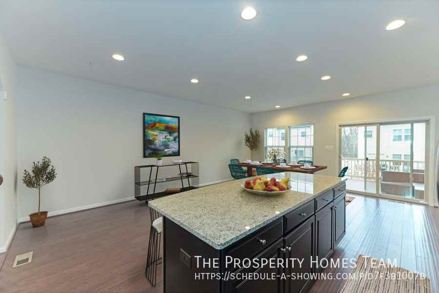 2744 Fredericksburg Rd - Photo 7 of 45