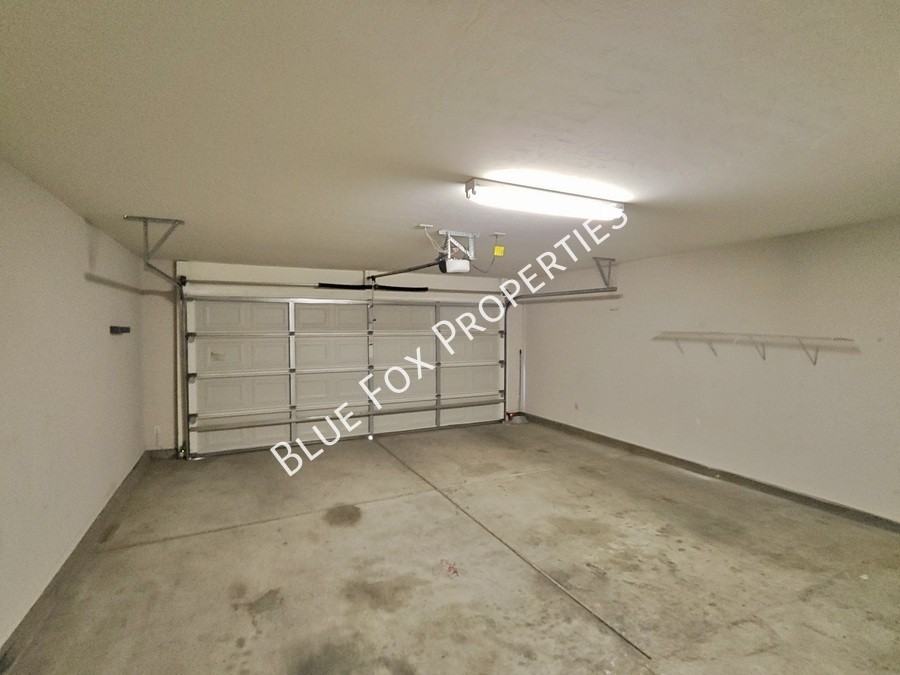 100 E Medina Rd - Photo 2 of 22