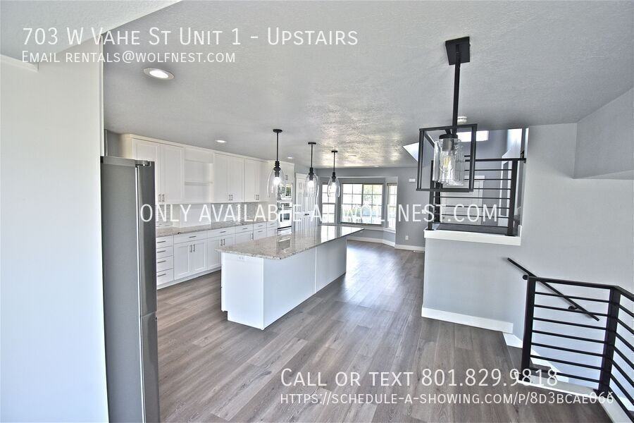 703 W Vahe St Unit 1 - Photo 6 of 37