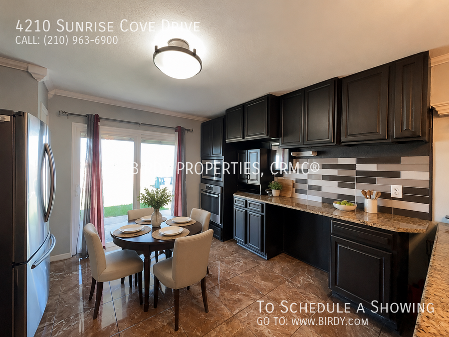 4210 Sunrise Cove Dr - Photo 4 of 39