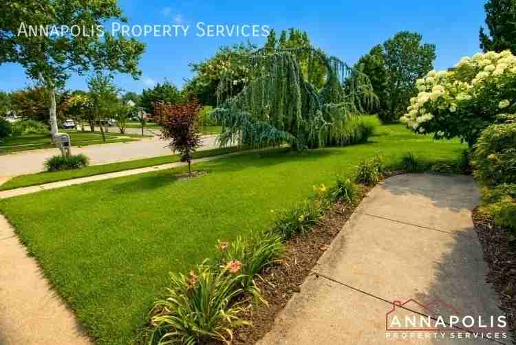 307 Mainsail Dr - Photo 4 of 41