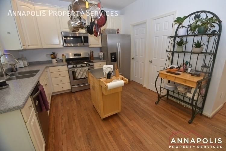 307 Mainsail Dr - Photo 5 of 41