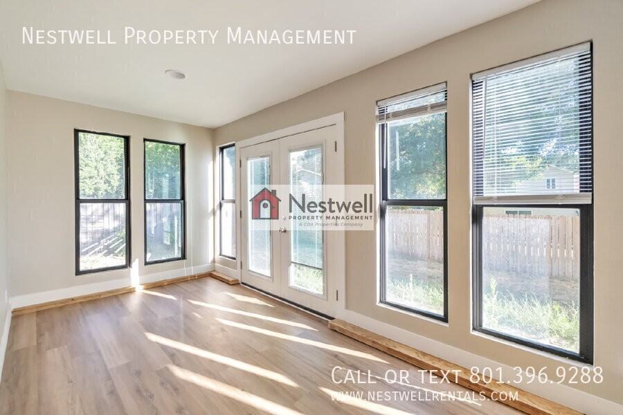1894 Kays Creek Dr - Photo 4 of 27