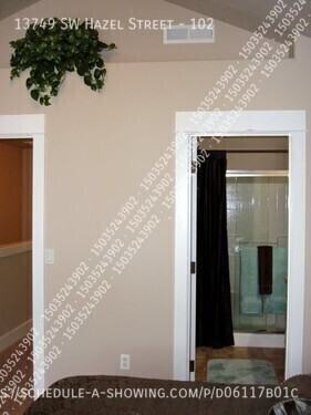 13749 Sw Hazel St #102 - Photo 5 of 37