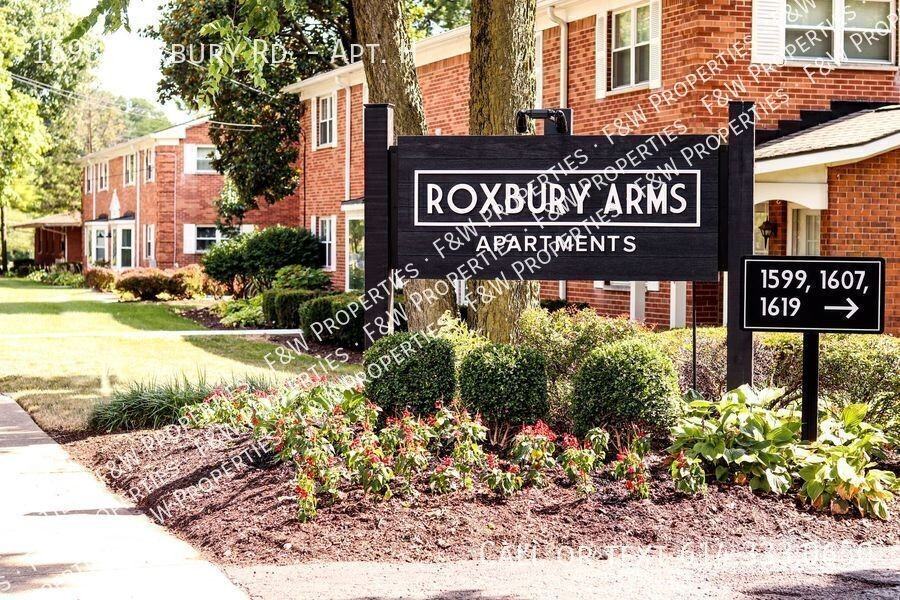 1593 Roxbury Rd #H