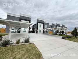 featured image of 2213 S Oakview Ave #2