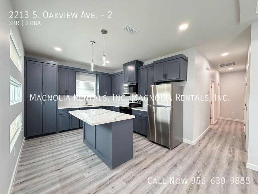 2213 S Oakview Ave #2 - Photo 3 of 14