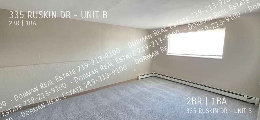 335 Ruskin Dr #B - Photo 3 of 10
