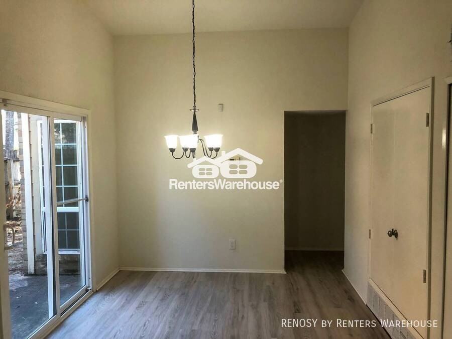 19914 Moonriver Dr - Photo 2 of 13