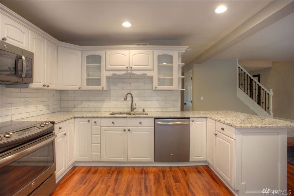 12209 Ne 148th Ct - Photo 2 of 17