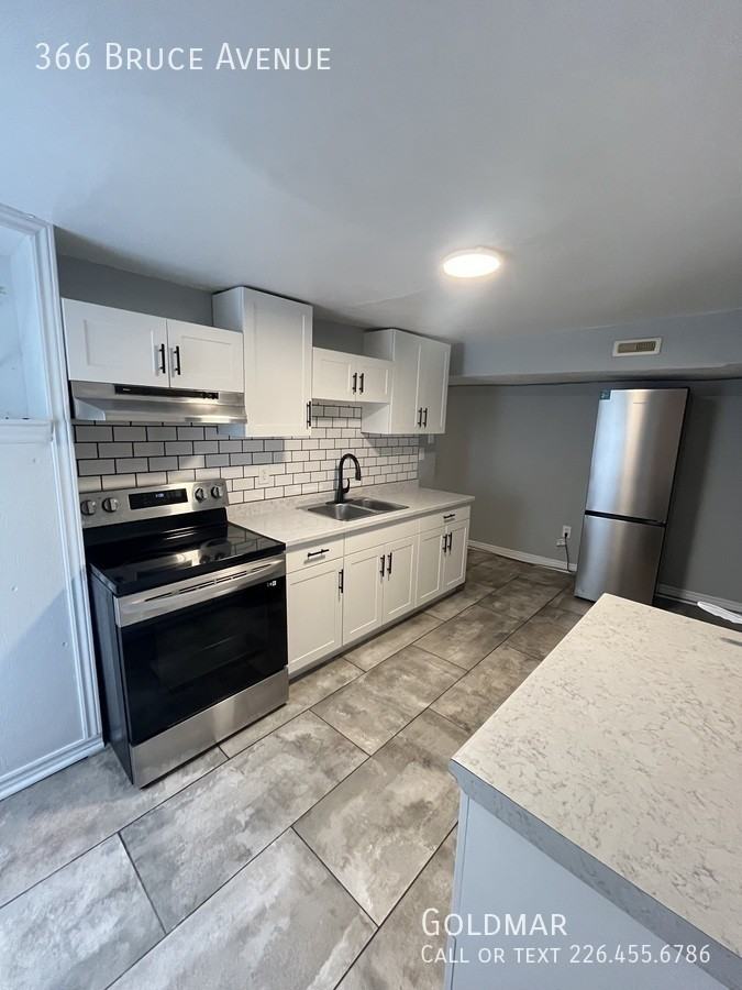 366 Bruce Ave - Photo 2 of 8