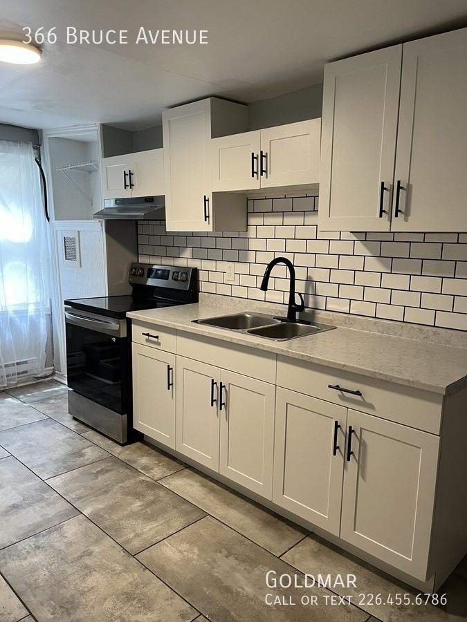 366 Bruce Ave - Photo 3 of 8