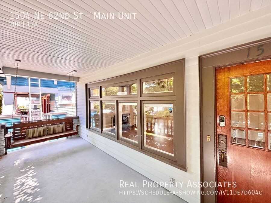 1504 Ne 62nd St - Photo 3 of 30