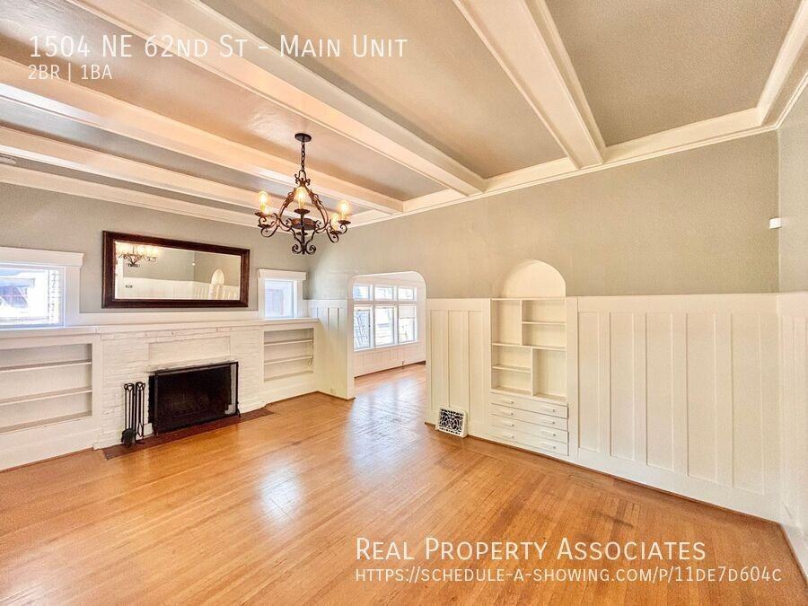 1504 Ne 62nd St - Photo 5 of 30