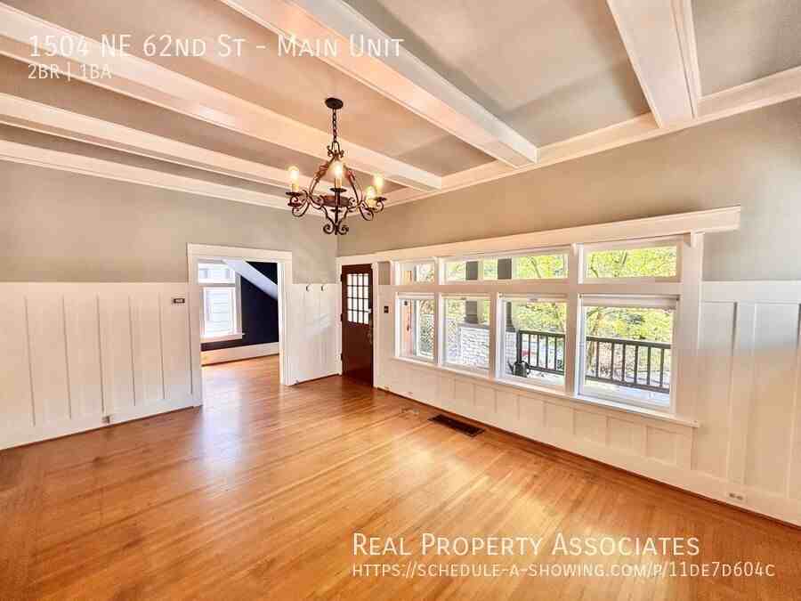 1504 Ne 62nd St - Photo 7 of 30