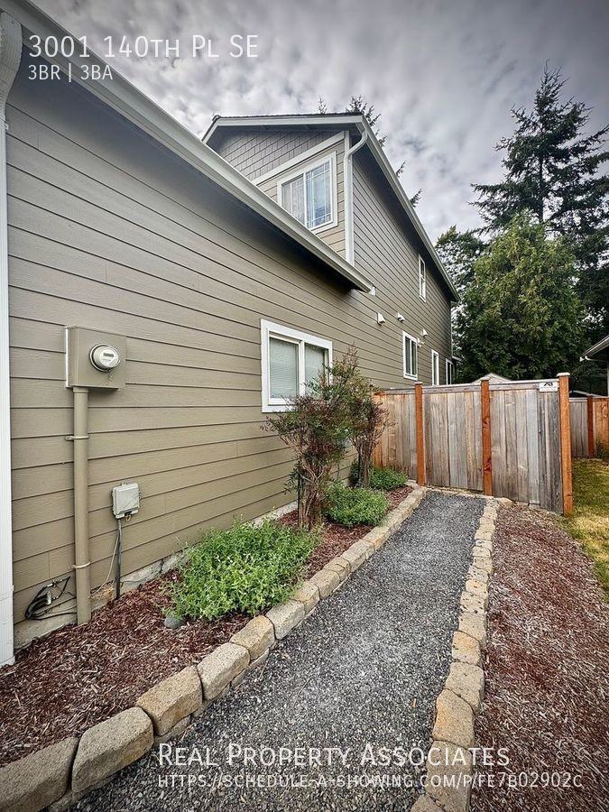3001 140th Pl Se - Photo 3 of 32