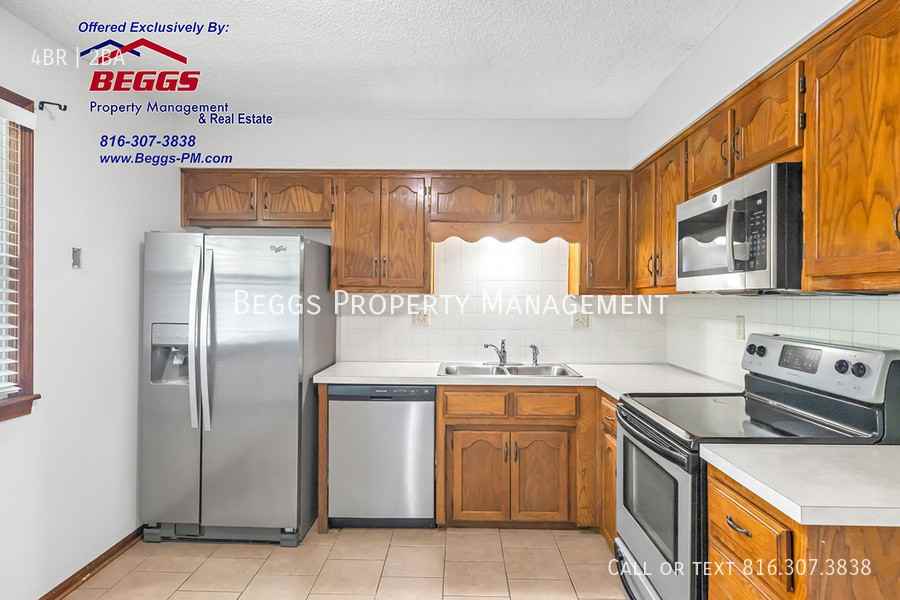 1410 Laurel St - Photo 6 of 14