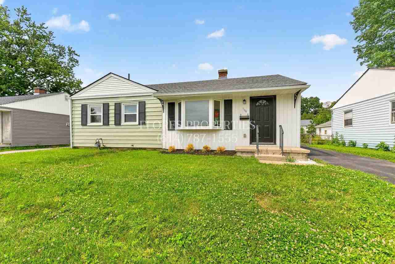 1136 Pauline Ave - Photo 3 of 50