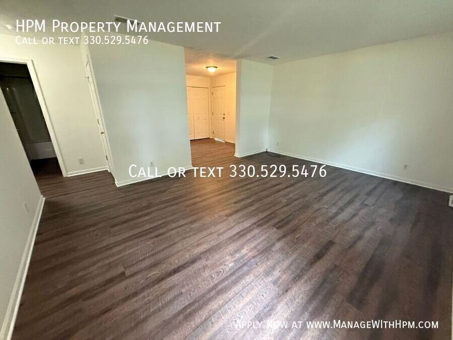228 Bernower Ave Sw - Photo 3 of 8