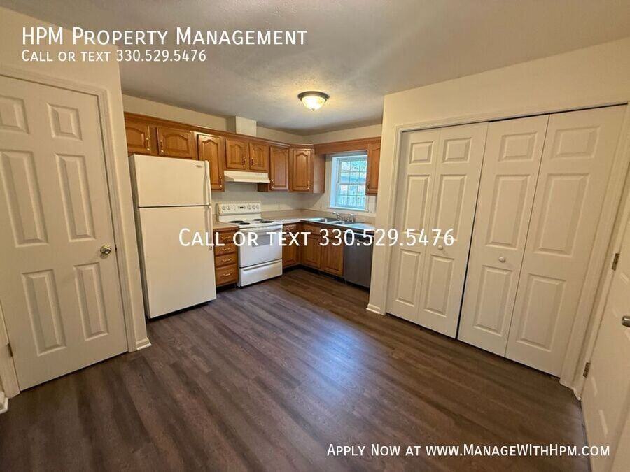 228 Bernower Ave Sw - Photo 6 of 8