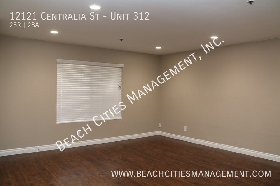 12121 Centralia St #312 - Photo 5 of 33