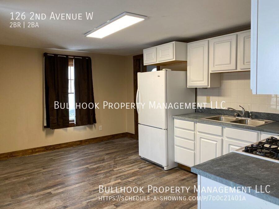 126 2nd Ave W - Photo 5 of 20