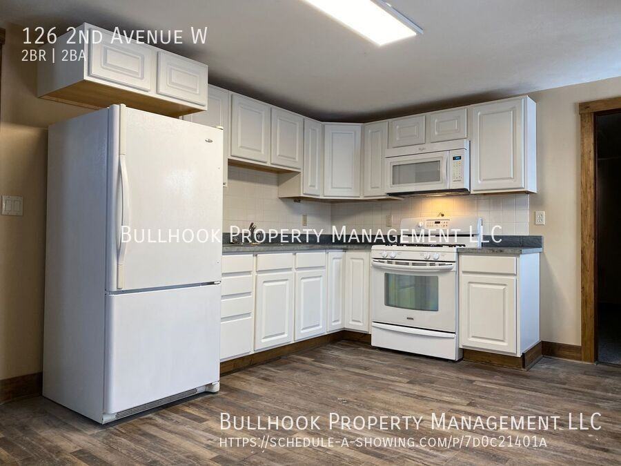 126 2nd Ave W - Photo 7 of 20