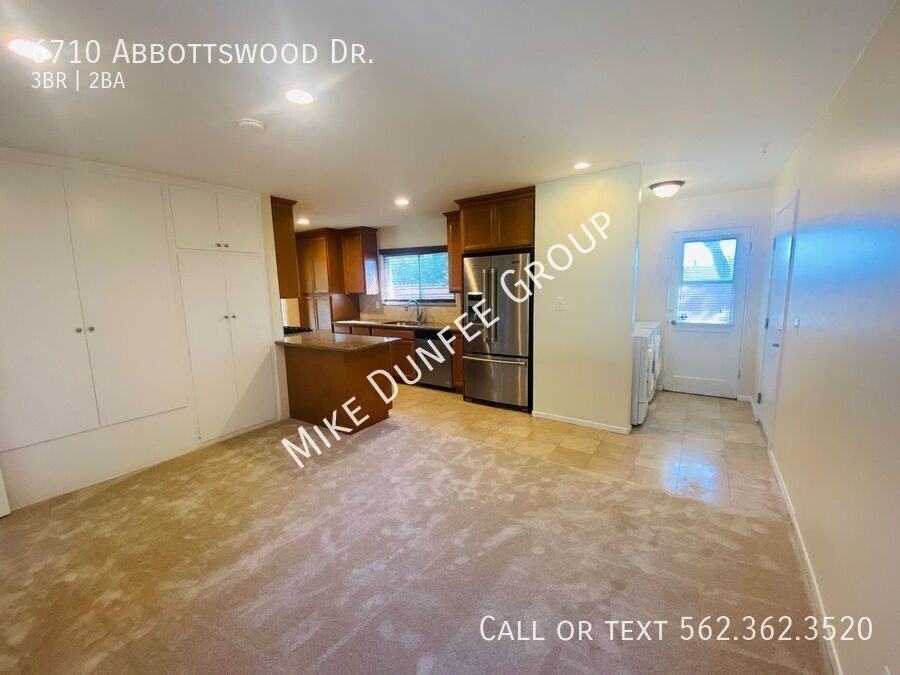 6710 Abbottswood Dr - Photo 5 of 32