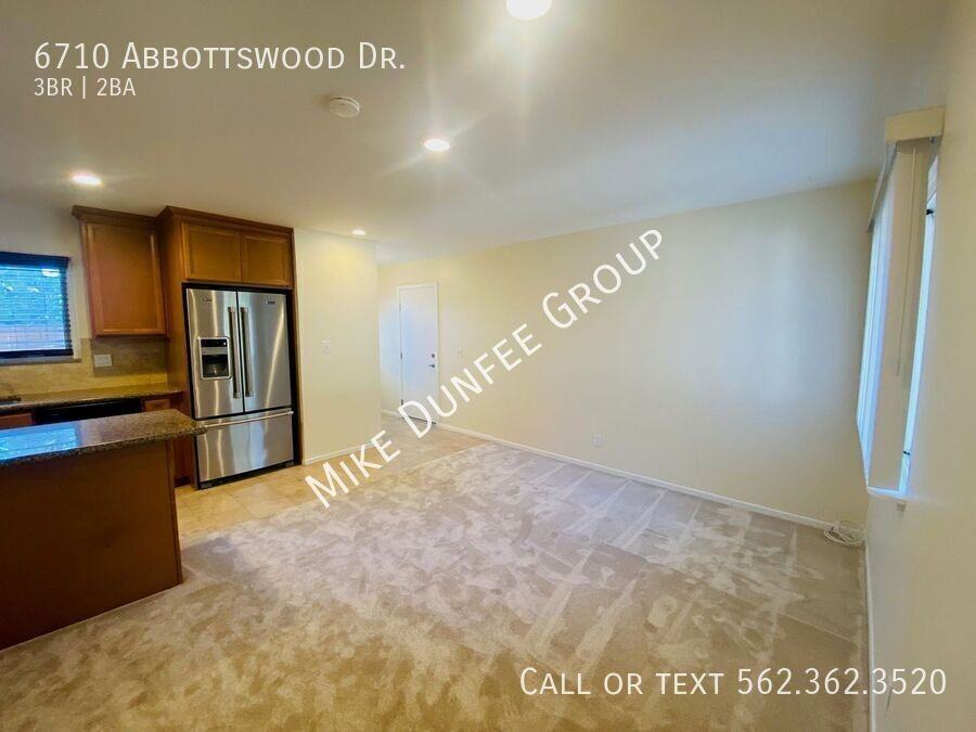 6710 Abbottswood Dr - Photo 6 of 32