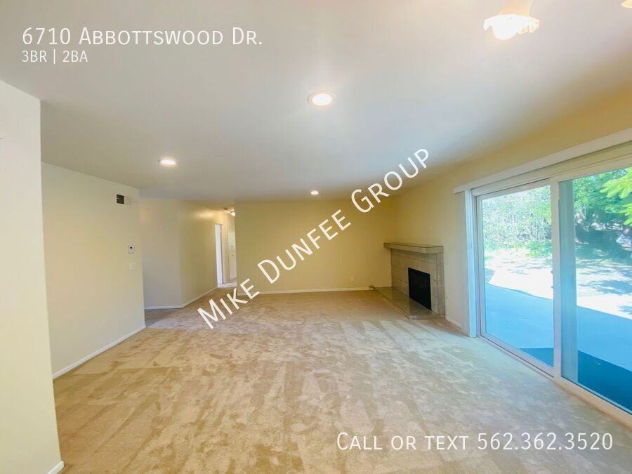 6710 Abbottswood Dr - Photo 7 of 32