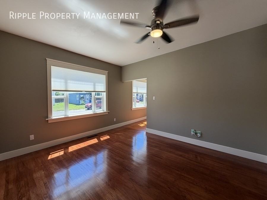 2514 211 St #1 - Photo 2 of 33