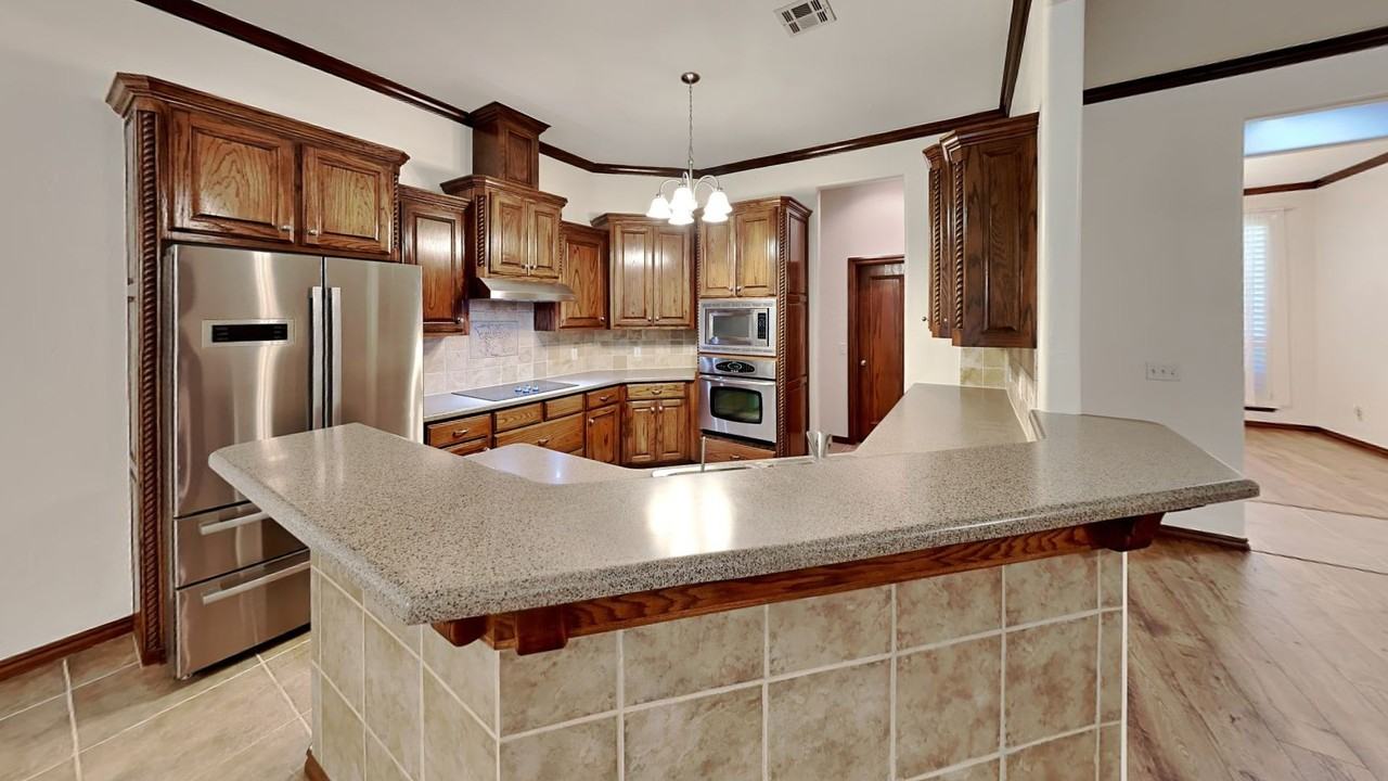 9200 Stacy Lynn Ln - Photo 7 of 22