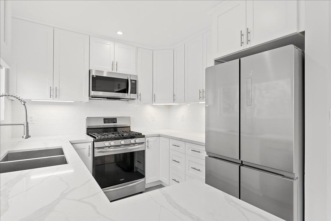 1701 Washington Way #10 - Photo 4 of 15
