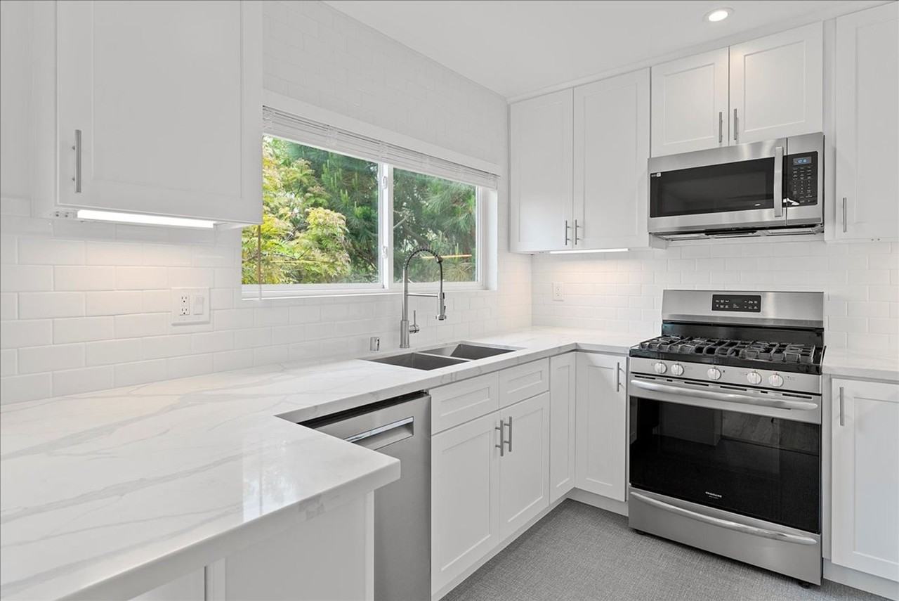 1701 Washington Way #10 - Photo 5 of 15